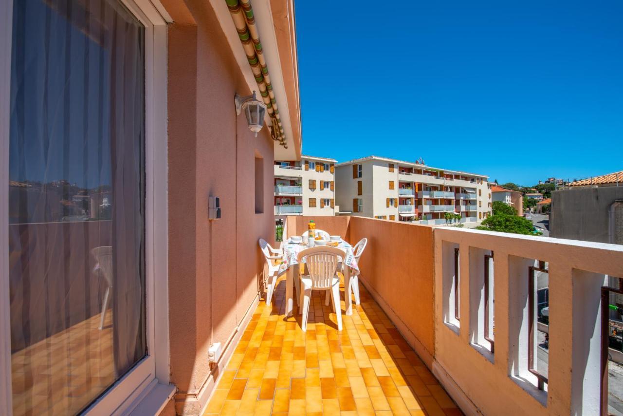 T2 En Hypercentre -Parking Prive-Clim-Proche Plage Sainte-Maxime Luaran gambar